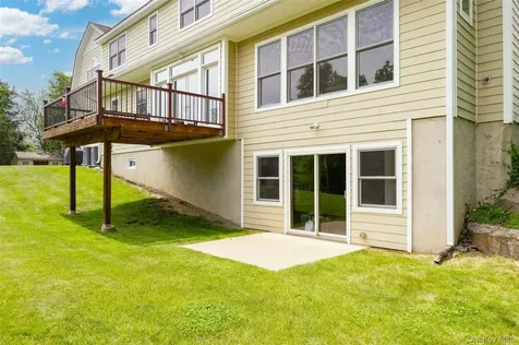 12 Nichris Lane Staatsburg NY 12580