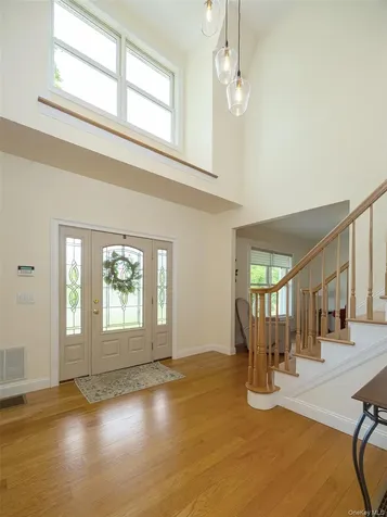 12 Nichris Lane Staatsburg NY 12580