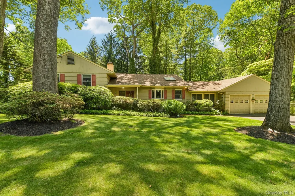 47 Mayfair Drive Huntington NY 11743