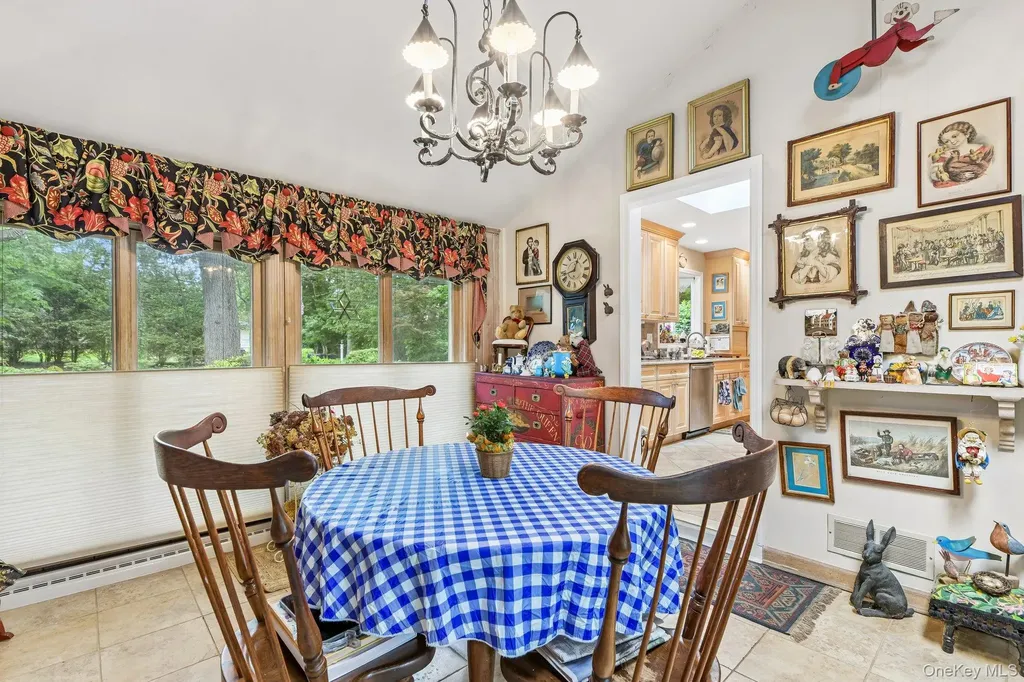 47 Mayfair Drive Huntington NY 11743