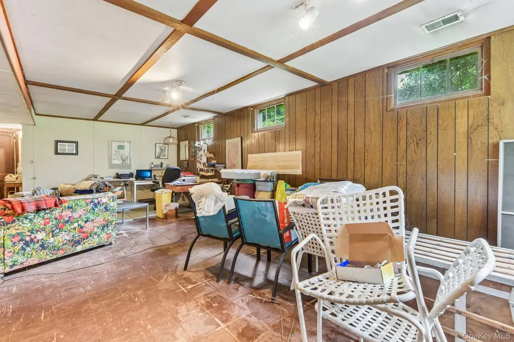 47 Mayfair Drive Huntington NY 11743