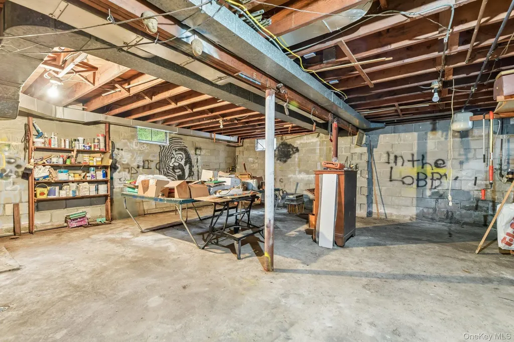 47 Mayfair Drive Huntington NY 11743