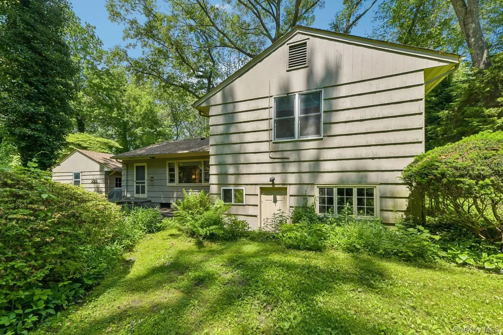 47 Mayfair Drive Huntington NY 11743