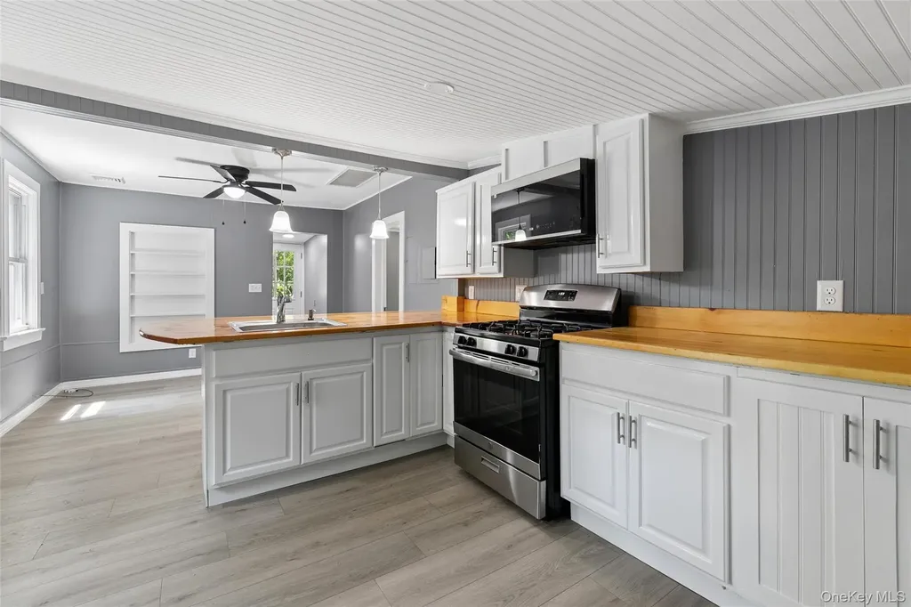 26 Flanders Boulevard Flanders NY 11901