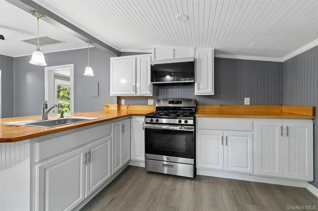 26 Flanders Boulevard Flanders NY 11901