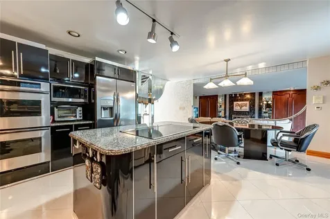 164 W Islip Road West Islip NY 11795