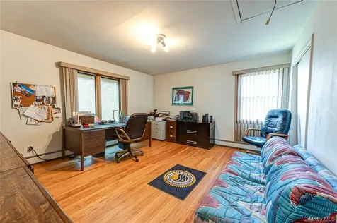 164 W Islip Road West Islip NY 11795