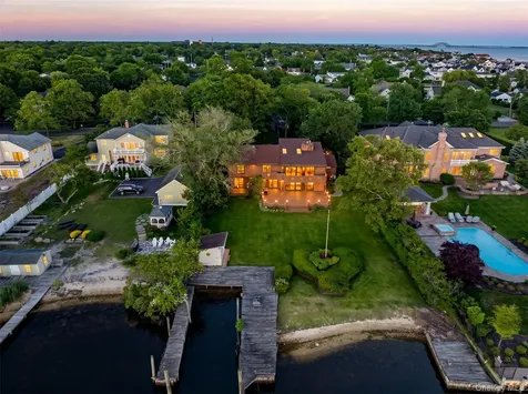 164 W Islip Road West Islip NY 11795