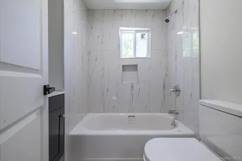 27 New Avenue Wyandanch NY 11798