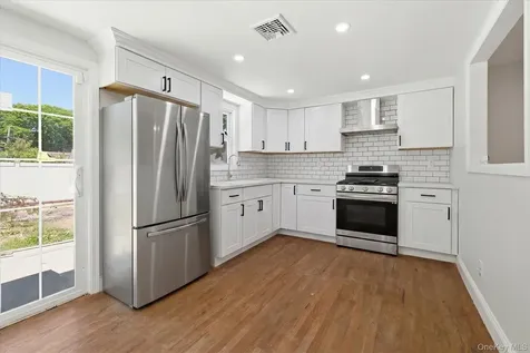 27 New Avenue Wyandanch NY 11798