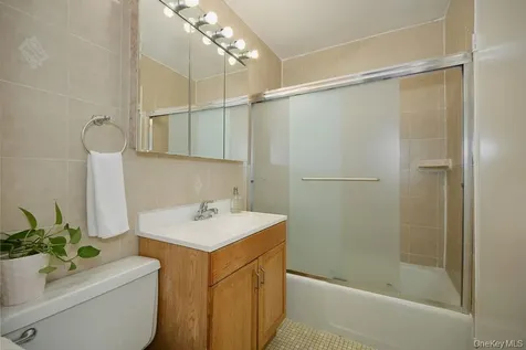 2 Consulate Drive Tuckahoe NY 10707