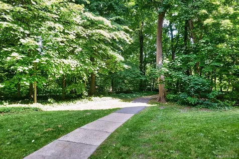 2 Consulate Drive Tuckahoe NY 10707