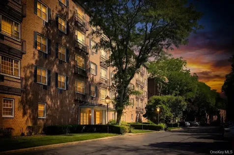 2 Consulate Drive Tuckahoe NY 10707