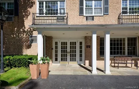 2 Consulate Drive Tuckahoe NY 10707