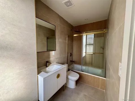 78-84 E Park Avenue Long Beach NY 11561