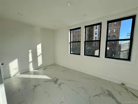 78-84 E Park Avenue Long Beach NY 11561