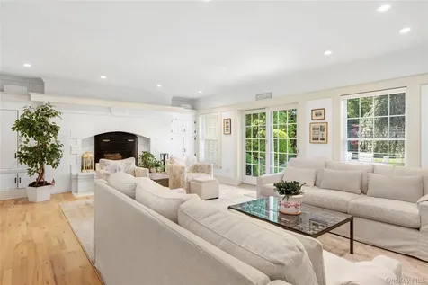 45 Beach Lane Westhampton Beach NY 11978