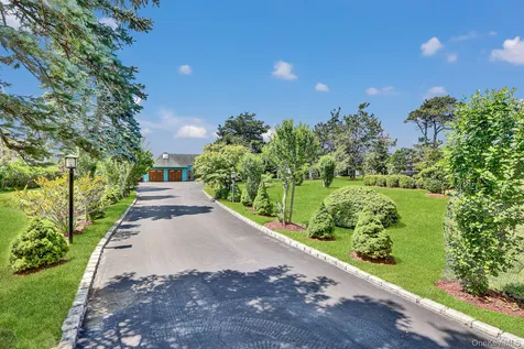 6 Last Lane Hampton Bays NY 11946