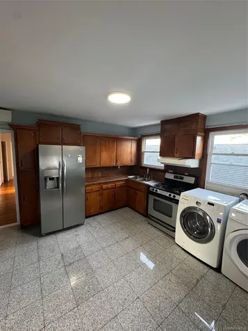 65 Hunts Bridge Road Yonkers NY 10704