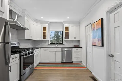 2 Prospect Avenue Sea Cliff NY 11579