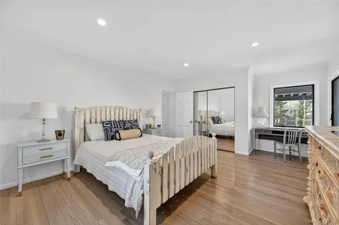 2 Prospect Avenue Sea Cliff NY 11579