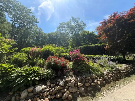 2 Prospect Avenue Sea Cliff NY 11579