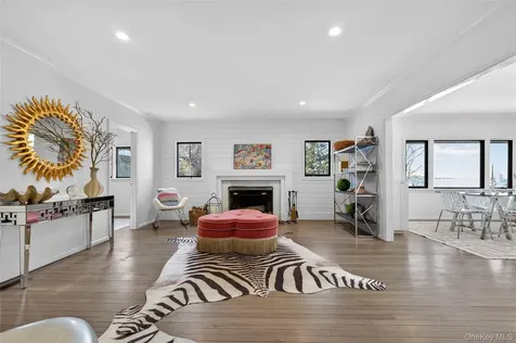 2 Prospect Avenue Sea Cliff NY 11579