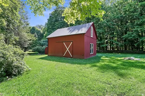 264 Titicus Road North Salem NY 10560