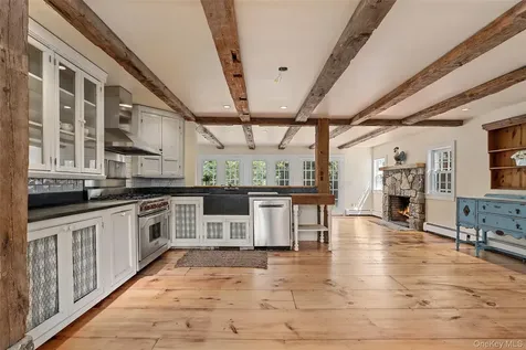 264 Titicus Road North Salem NY 10560