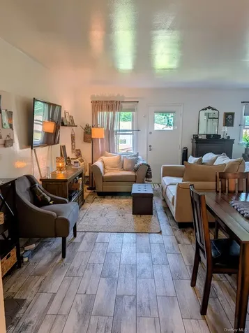 17 Hastings Court Jefferson Valley NY 10598