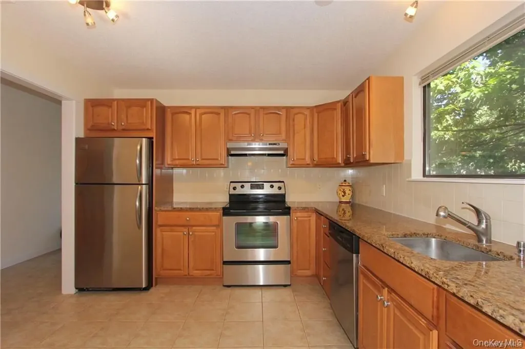 246 Heritage Hills Drive Somers NY 10589