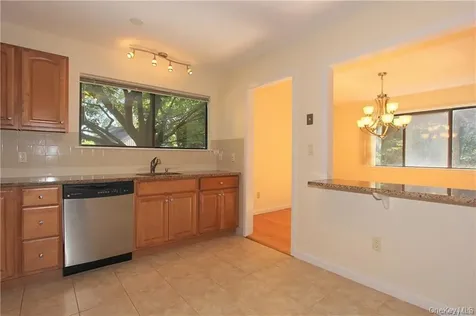 246 Heritage Hills Drive Somers NY 10589