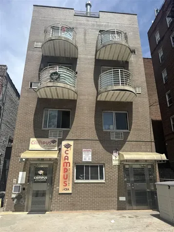 13273 Maple Avenue Flushing NY 11355