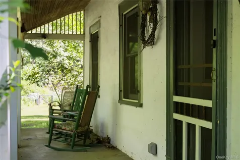 50 Mill Road Cold Spring NY 10516