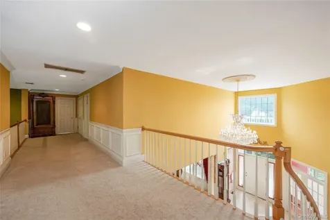 47 Pembroke Drive Glen Cove NY 11542