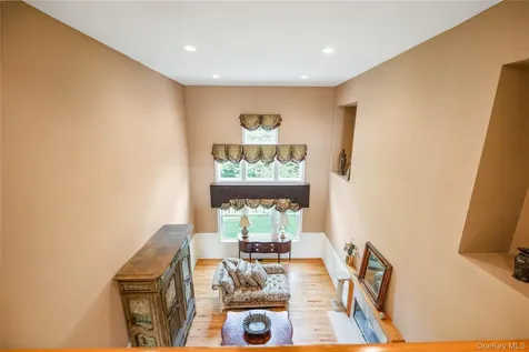 47 Pembroke Drive Glen Cove NY 11542