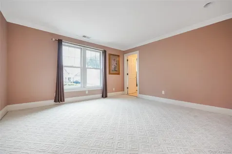 47 Pembroke Drive Glen Cove NY 11542