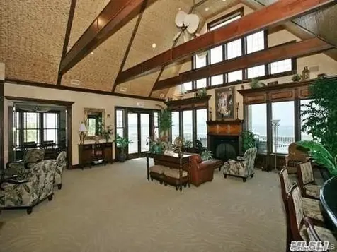 47 Pembroke Drive Glen Cove NY 11542