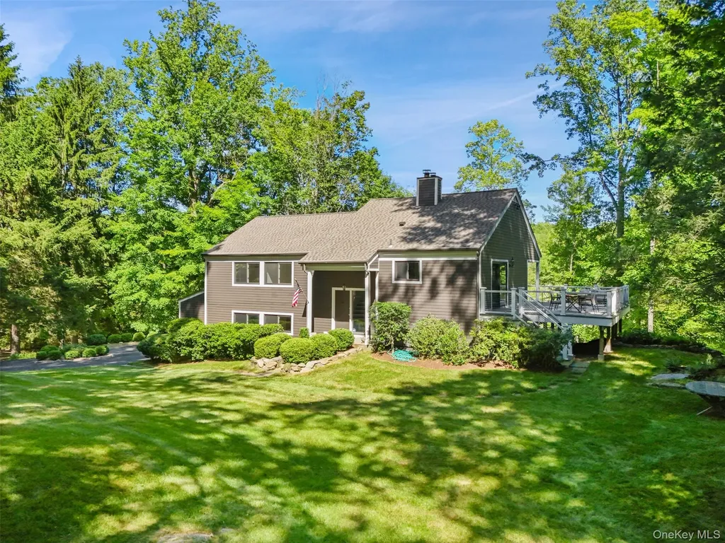 95 Hickory Kingdom Road Bedford NY 10506