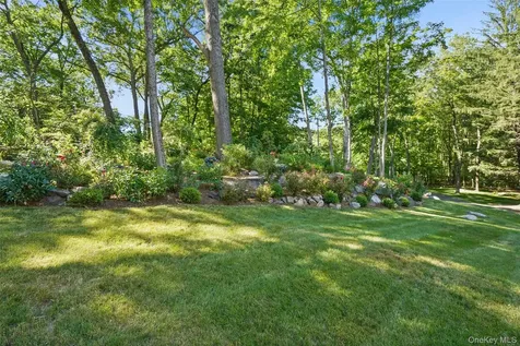 95 Hickory Kingdom Road Bedford NY 10506