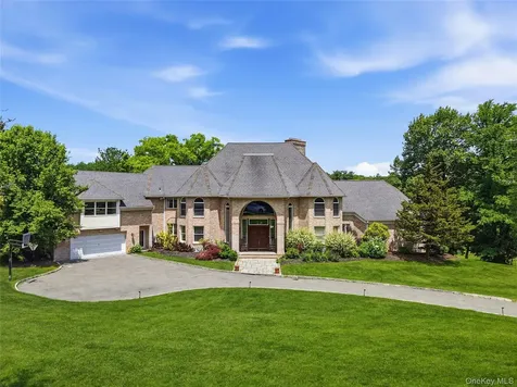4 Fawn Lane Armonk NY 10504