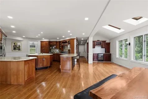 4 Fawn Lane Armonk NY 10504