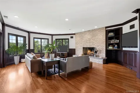 4 Fawn Lane Armonk NY 10504