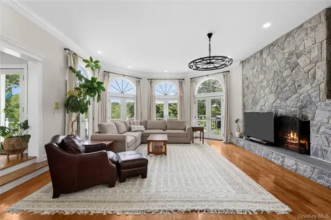 4 Fawn Lane Armonk NY 10504