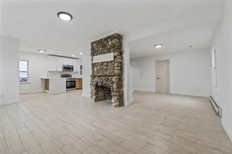 3322 Parkway Drive Baldwin NY 11510