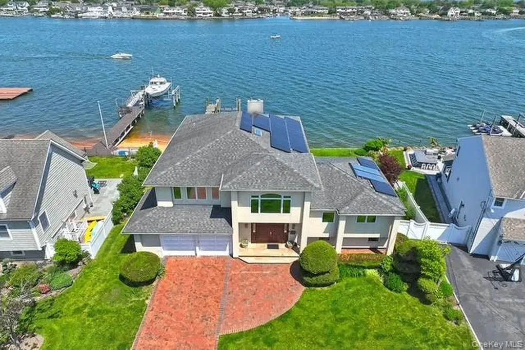 69 Ocean Avenue Massapequa NY 11758