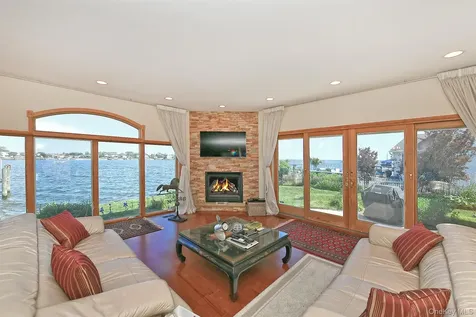 69 Ocean Avenue Massapequa NY 11758