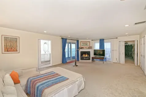 69 Ocean Avenue Massapequa NY 11758