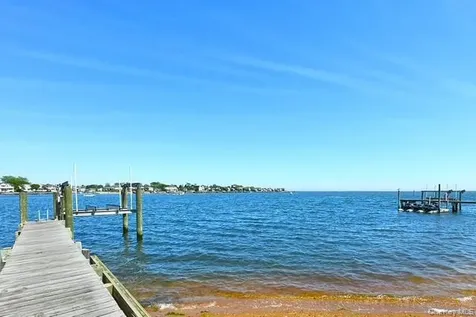 69 Ocean Avenue Massapequa NY 11758