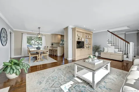 144 Thornbury Road E Scarsdale NY 10583
